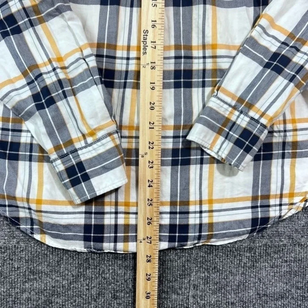 Levi's Men Button Down Shirt Plaid‎ Size Medium 100% Cotton Front Pocket
